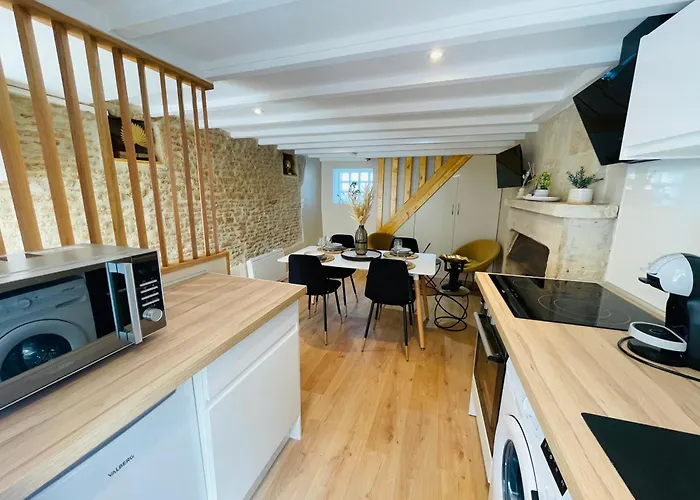 Glycine Yourhosthelper Courseulles-sur-Mer